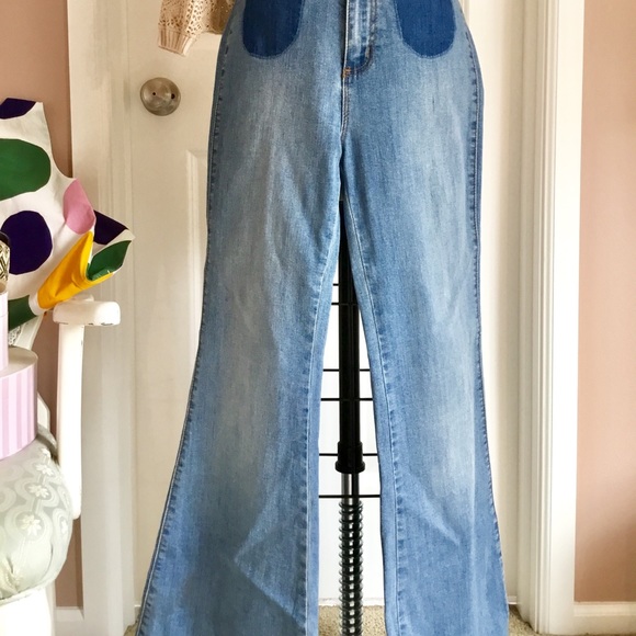 Urban Outfitters 70s High Rise Bell Button Jeans - Picture 3 of 6